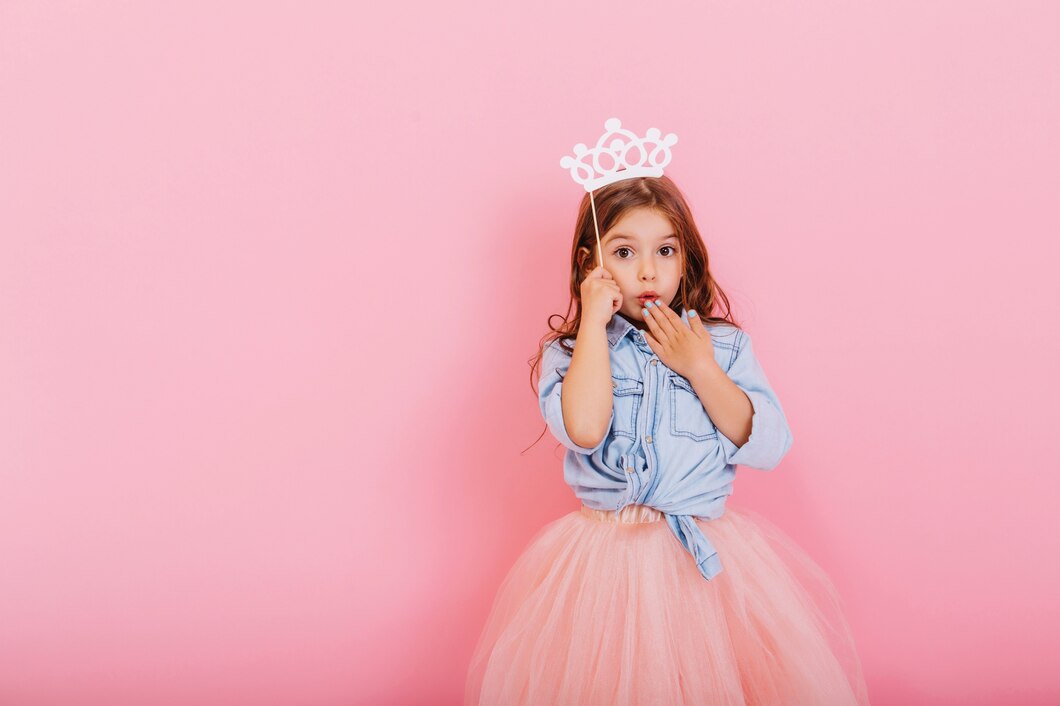 Sukienki dla księżniczek: jak wybrać tę, która sprawi, że Twoja córka poczuje się jak królewna