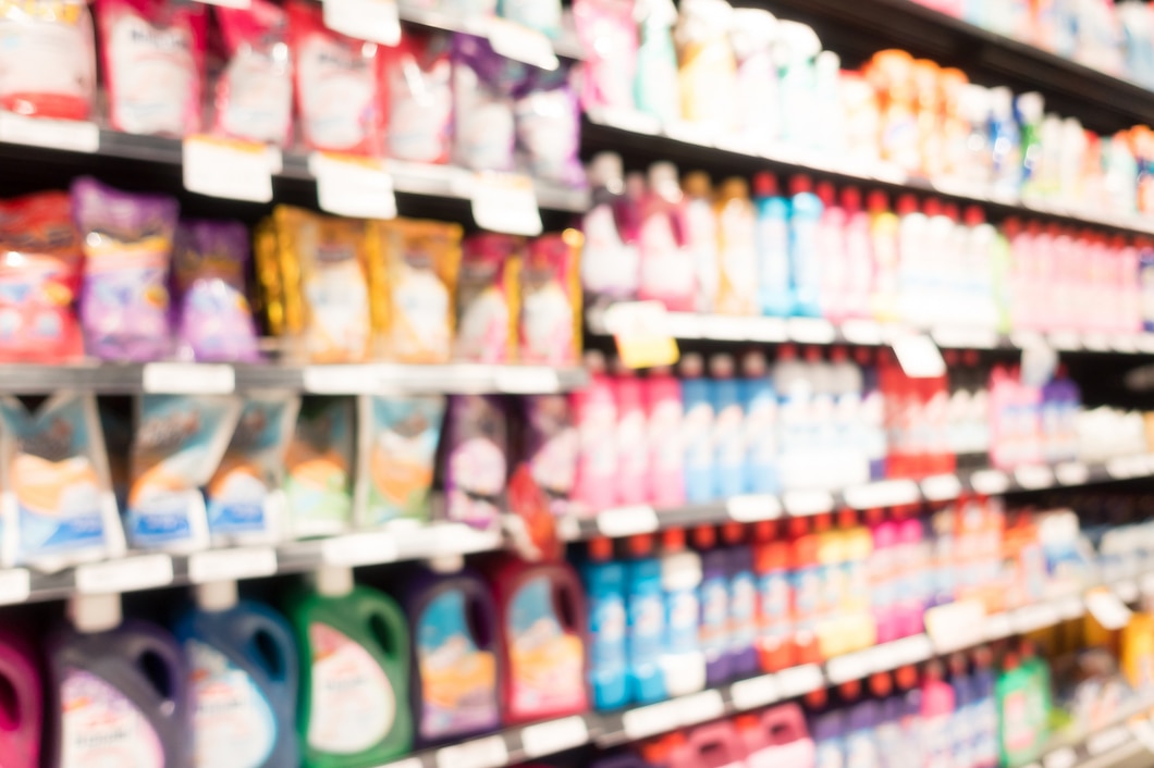 Jak efektywnie sprzedawać produkty mleczne w sklepie Żabka?