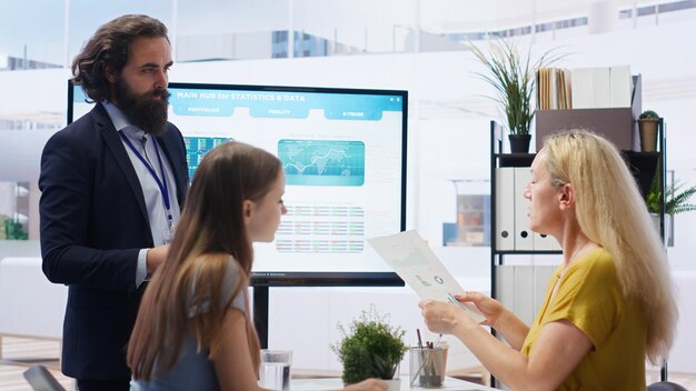 Pierwsze kroki w świecie systemu ERP: Jak opanować podstawy SAP Business One